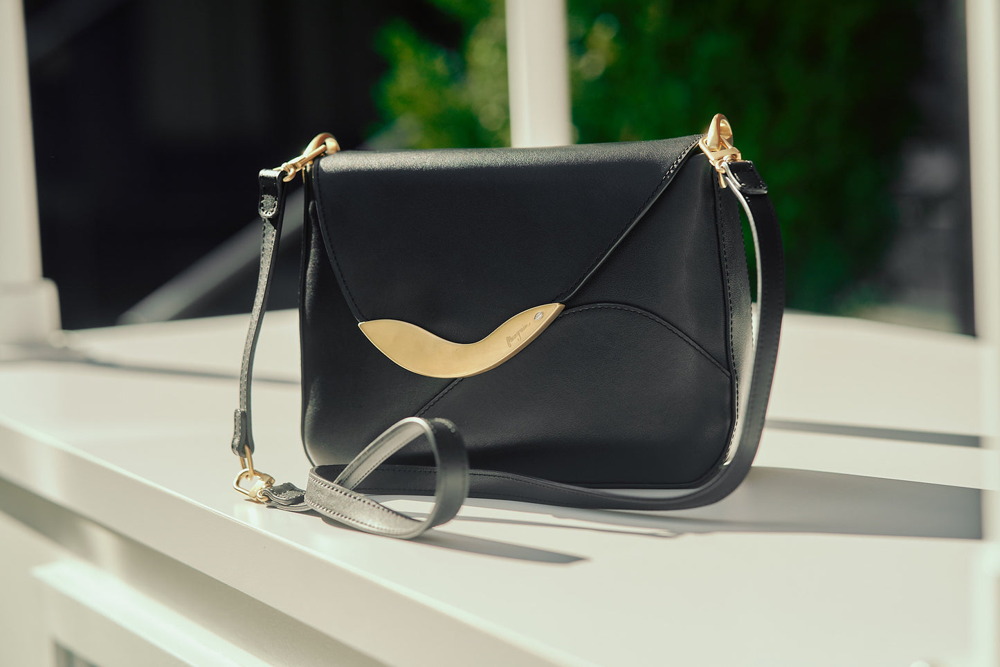 Pomme - Shoulder and Crossbody Bag